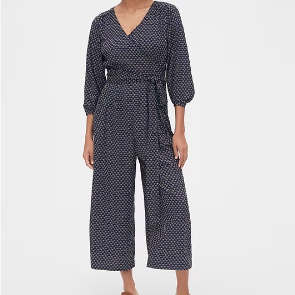 Gap Navy Striped Wide Leg Jumpsuit Wrap Tie Sz 4 - Picture 4 of 4